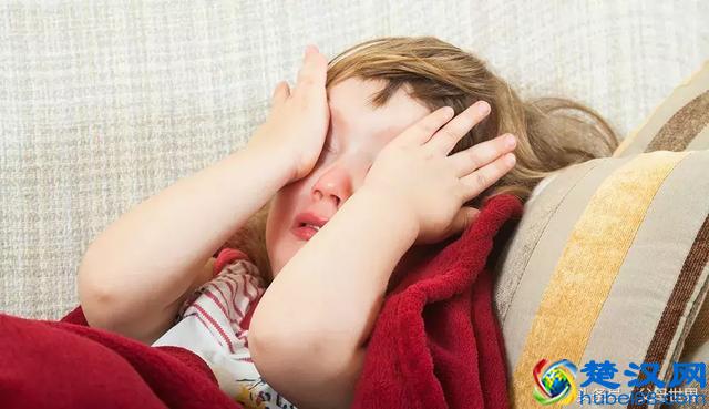 5、6岁的孩子还在尿床，家长别不当回事，看看是不是这个原因！