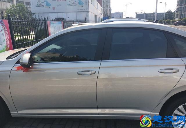 花16万元买辆大众朗逸，朋友看到碟刹时感叹难怪新朗逸这么贵