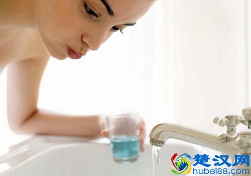 牙龈肿痛，如何快速消肿？