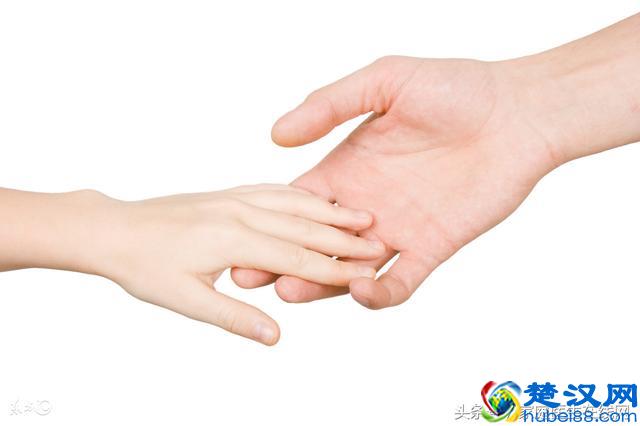 手抖是什么病的征兆？这种病可能会让你失去行动能力