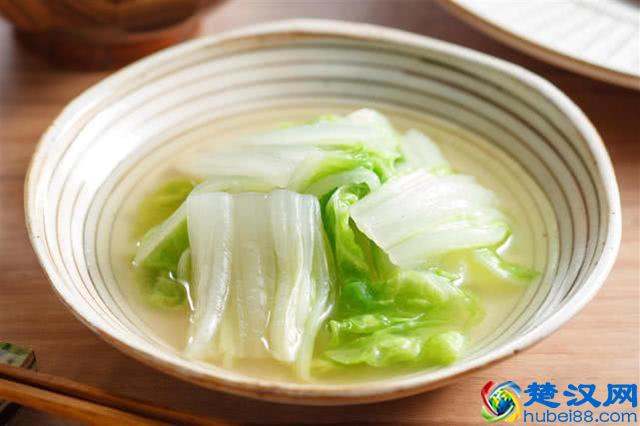 月子饮食宜忌，坐月子饮食5吃5不吃，妈妈恢复快，宝宝才聪明