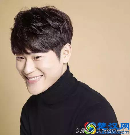 发际线高的男生,有什么发型可以拯救你的大额头?