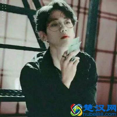 凤凰男、孔雀女、经济适用男和豪华男是这样的标准，你属于哪一个