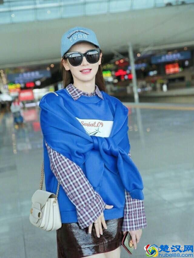 卫衣+衬衫的搭配到底有多好穿