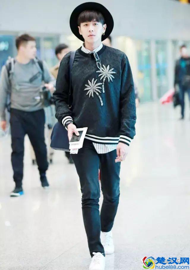 卫衣+衬衫的搭配到底有多好穿