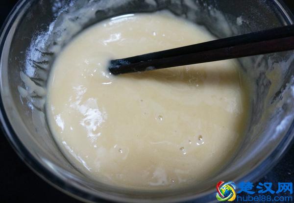 再也不用排队买油酥饼了，只多一步，香酥层多，凉了也好吃