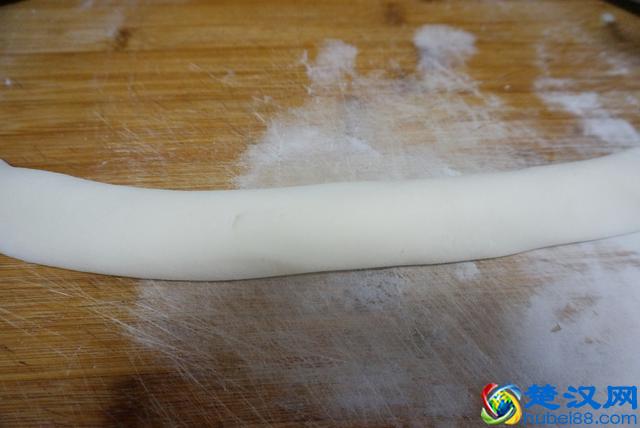 再也不用排队买油酥饼了，只多一步，香酥层多，凉了也好吃