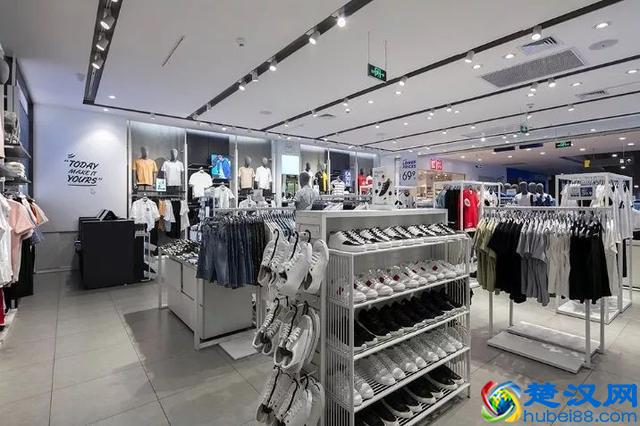 从29家组货店到年销售30亿!堪称国内第一快时尚男装