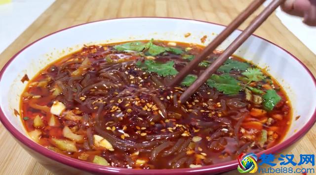 粉条这样做超好吃，步骤简单做法详细，酸辣爽口，吃一次念念不忘