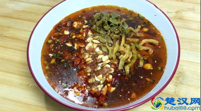 粉条这样做超好吃，步骤简单做法详细，酸辣爽口，吃一次念念不忘