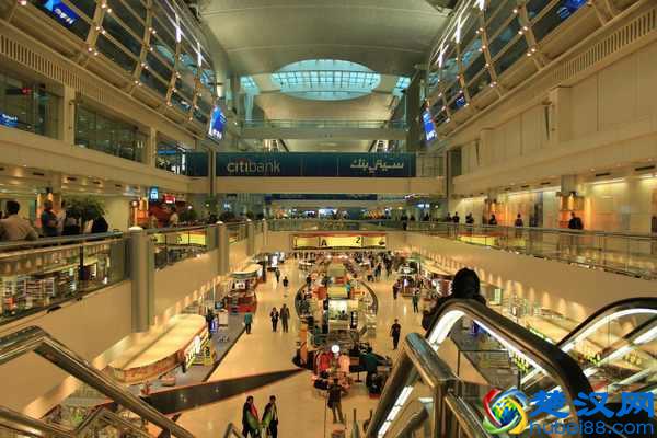 大型商场做什么赚钱 超市里面卖什么好