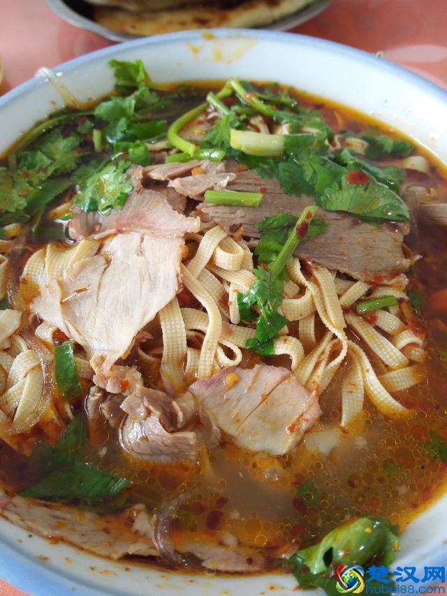 路过安徽，品尝当地名吃——淮南牛肉汤