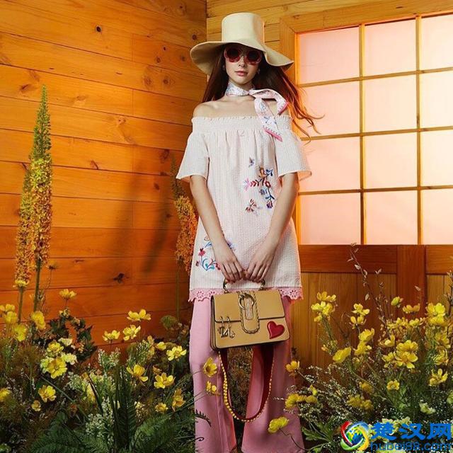 泰国人气女装品牌Lyn Around，戳中你的少女心