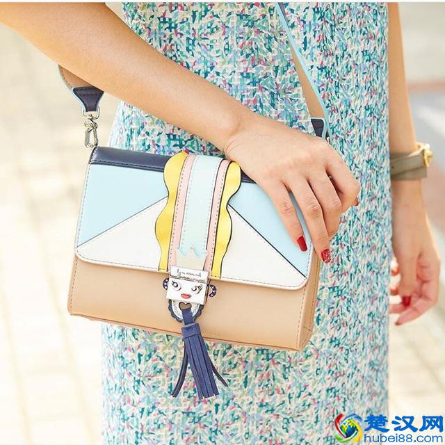 泰国人气女装品牌Lyn Around，戳中你的少女心