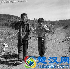 70年代时候我们的日常穿着服饰，好怀念那个年代