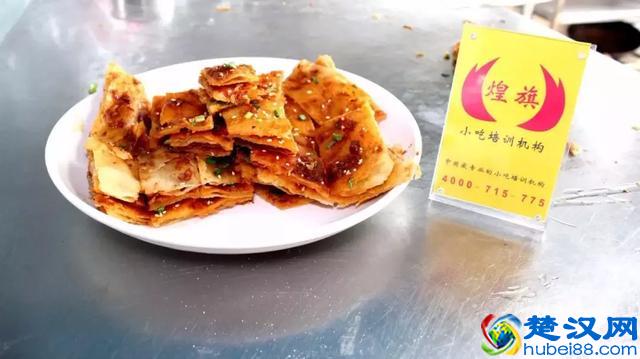 想在学校门口摆摊创业，哪些小吃比较赚钱？