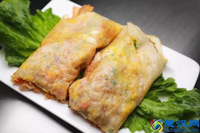 想在学校门口摆摊创业，哪些小吃比较赚钱？