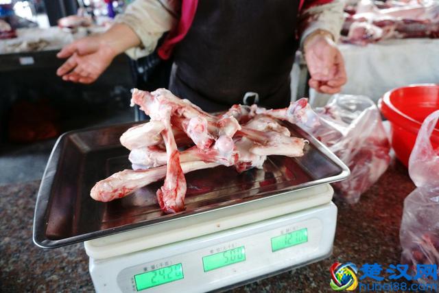 早市上这些美食卖火了,比农村大集都便宜