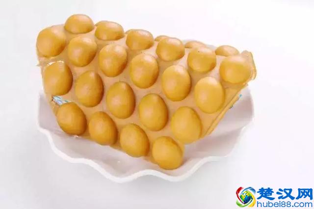 想在学校门口摆摊创业，哪些小吃比较赚钱？