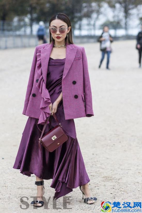 紫色衣服很难搭配？四种穿搭方案让你闪亮起来！