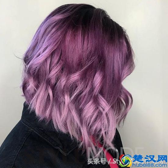 紫色衣服很难搭配？四种穿搭方案让你闪亮起来！