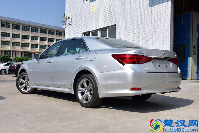 不懂车的买丰田，半懂车的买大众，真正懂车的都会选这三款车