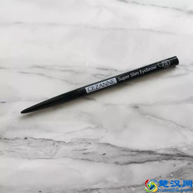 初次学化妆,买这些万能化妆品就对了!