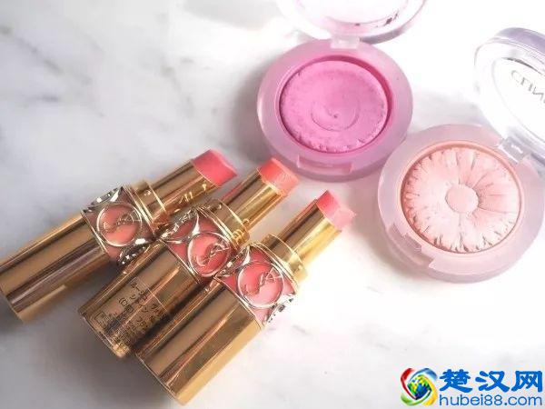 初次学化妆,买这些万能化妆品就对了!