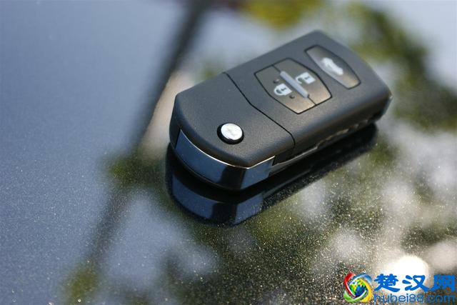 汽车钥匙丢了不要慌，据说老司机都这样做