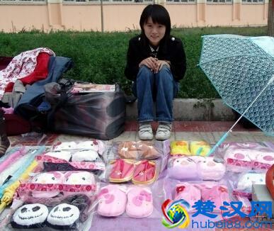 摆地摊卖什么最火 今年火爆赚钱就卖这