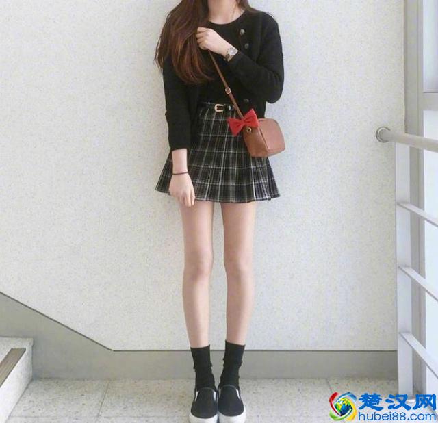 不是所有的个性服装都适合你,小清新造型才是夏天必备的!