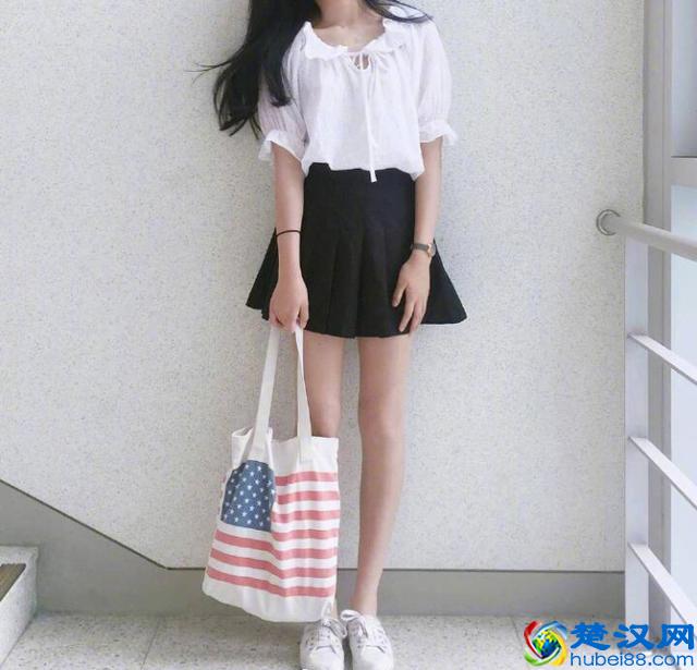 不是所有的个性服装都适合你,小清新造型才是夏天必备的!