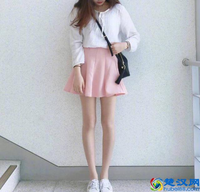 不是所有的个性服装都适合你,小清新造型才是夏天必备的!