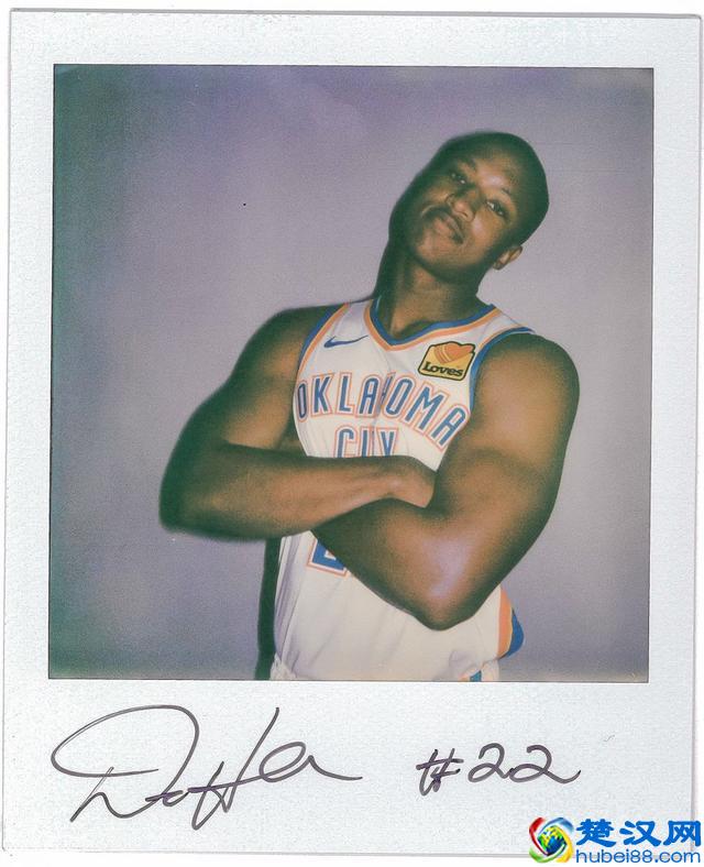 雷霆官推发布各球员拍立得效果照片