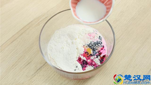 宝宝的营养早餐，只需简单3步！香甜软薄，做主食、加餐都合适