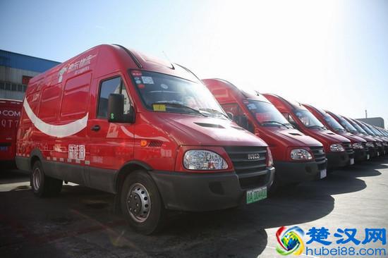 刘强东正式宣布：京东物流将独立运营，网友直呼：顺丰有危险了？