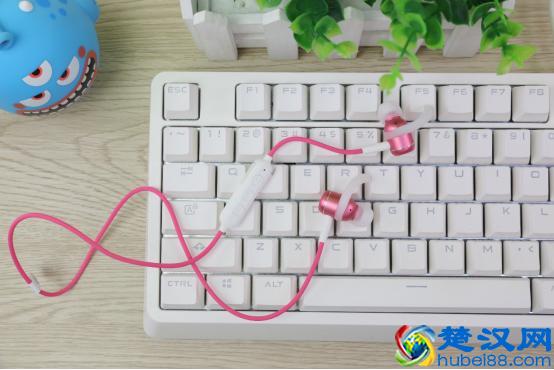 国潮正当时！数码潮搭必备酷狗M1蓝牙耳机