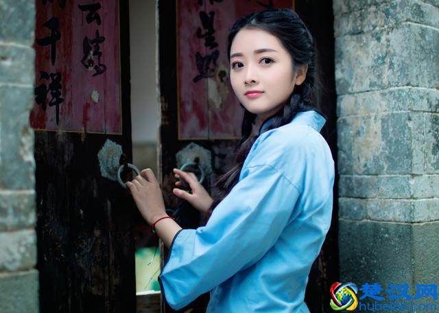 大家闺秀和小家碧玉有啥区别，你想把女儿养成哪种？人生很不一样