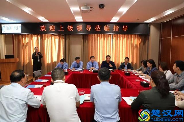 牢记初心使命，在主题教育中深入做好“三服务”