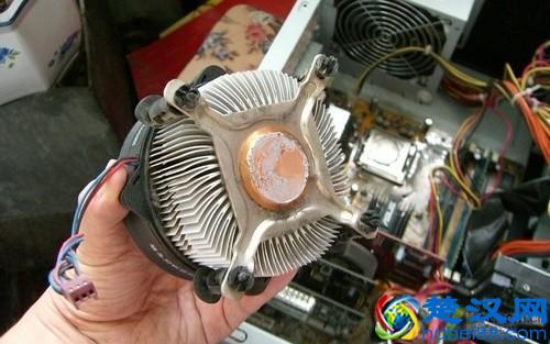 电脑风扇声音很大很烦人！简单五个方法就可以轻松解决！完美！