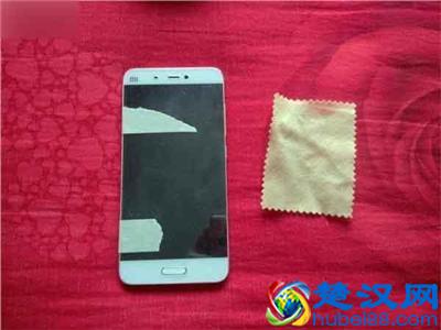 超简单的手机贴膜教程！不会的看过来！