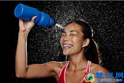 螨虫清除方：脸上攒了一夏天的螨虫，是时候排出来了