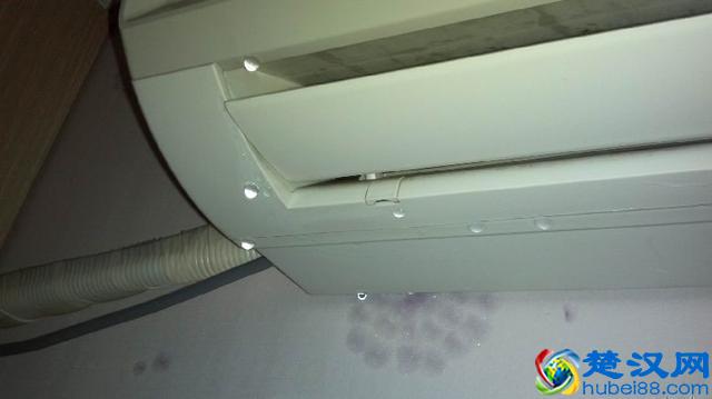 空调内机漏水别不当回事，老师傅1招全搞定，维修工都服气！省钱