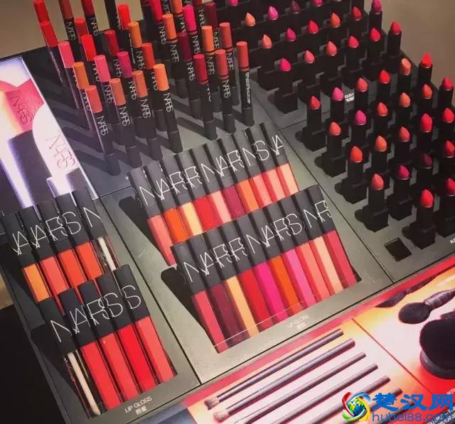 香港购物终极攻略，彩妆、护肤品最便宜最省钱的地方竟然藏在这！