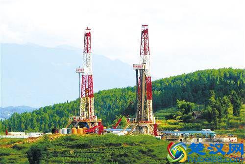 页岩气是常规天然气的替代能源，也是清洁环保能源。