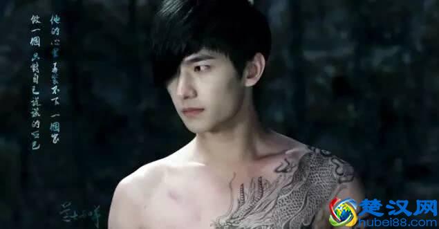 等了10年结局，《盗墓笔记》官方终于发声了，小哥身世大曝光！