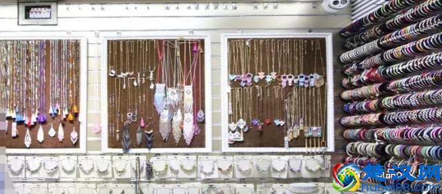 如何在义乌市场采购饰品