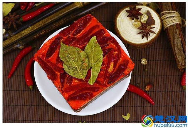 麻辣失态旋转小火锅底料炒制要注意哪些事项?