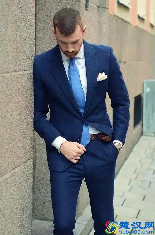 西服中，这个颜色的性价比最高（推荐色）