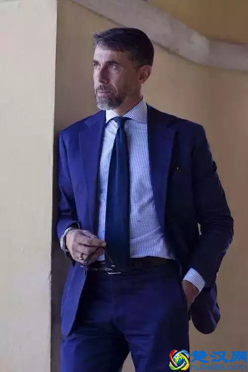 西服中，这个颜色的性价比最高（推荐色）